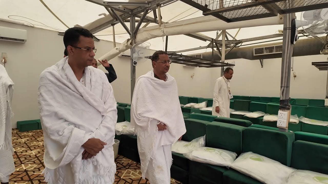 وزير الشؤون الإسلامية يتفقد مخيم سكن الحجاج الموريتانيين بمكة المكرمة