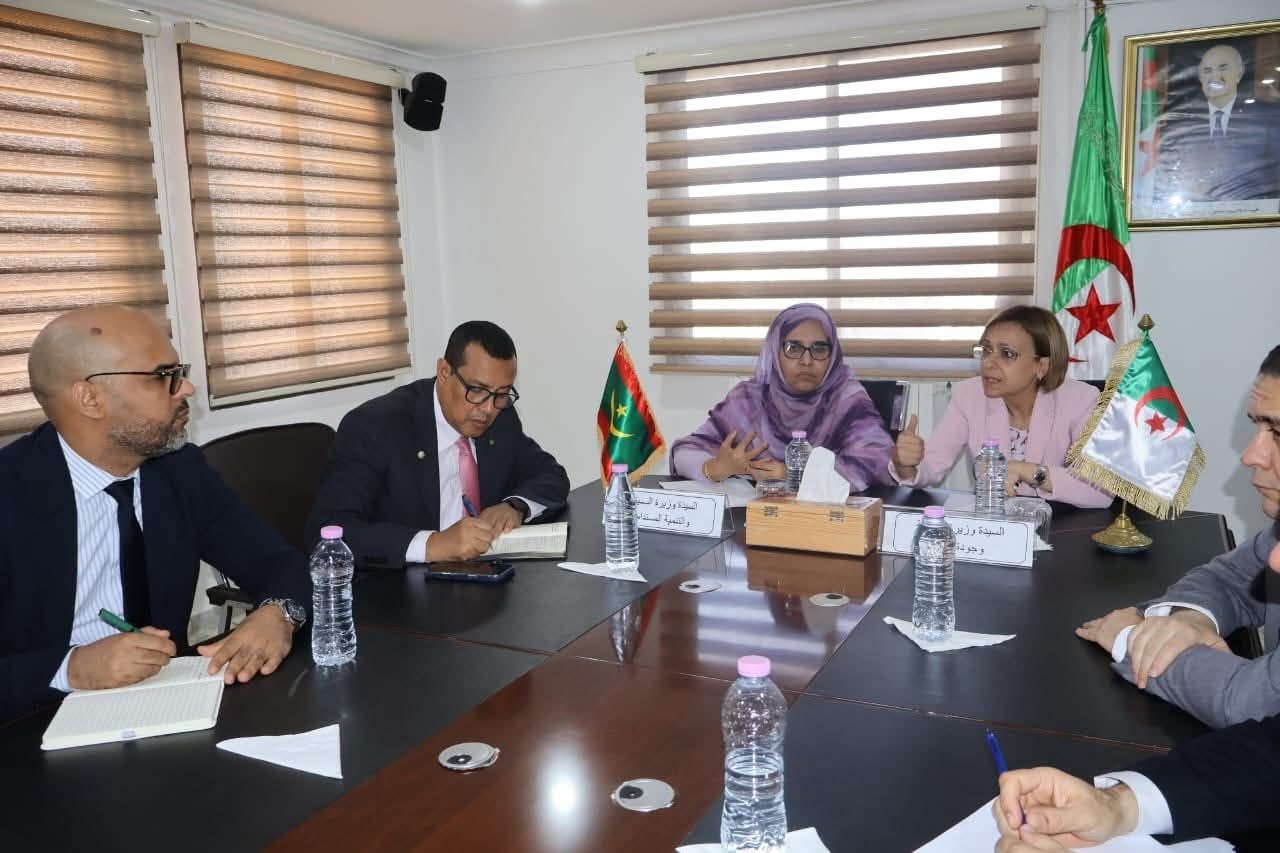 وزيرة البيئة تبحث مع نظيرتها الجزائرية تطوير التعاون في مجال التنوع البيولوجي