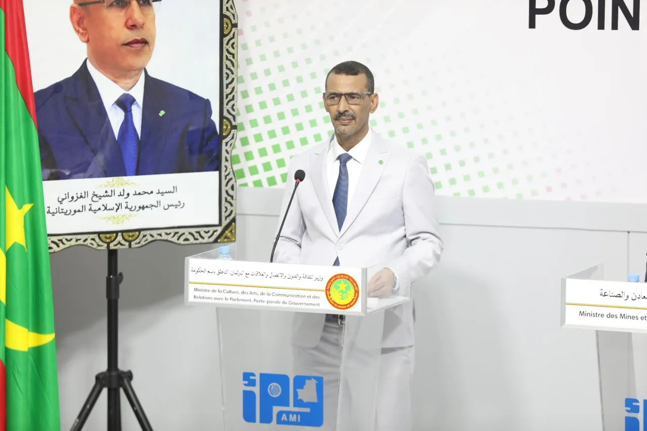 الناطق باسم الحكومة: الرئيس يتولى دور الضامن للحوار ولن يفرض على أي طرف مراجعة مواقفه