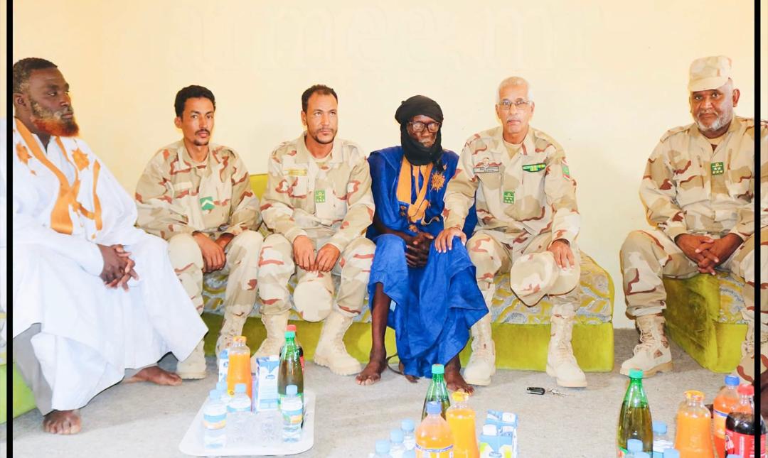 وفد عسكري يعزي في وفاة العريف يعقوب صمب العيد