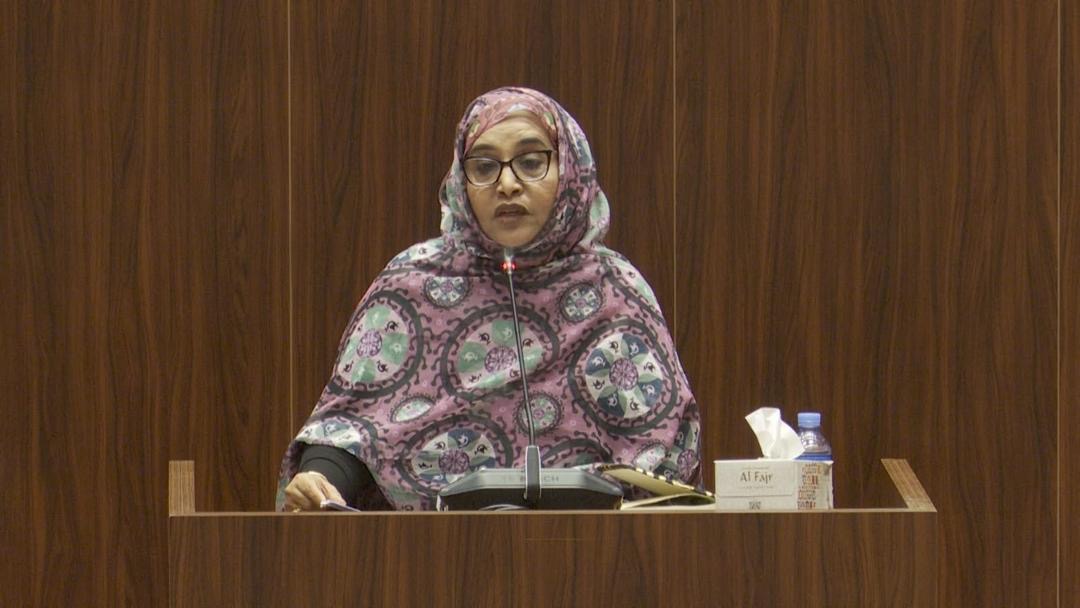 البرلمان يصادق على قانون حماية الشاطئ وسط إشادة وتحذيرات بيئية